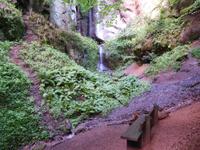 An der Elfengrotte bei Eisenach