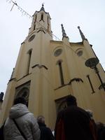 Gäste vor der evangelischen Kirche Passau