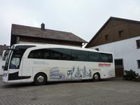 Bus vor dem Michlbauern