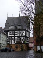 Alsfeld, Fachwerk-Rathaus seitlich