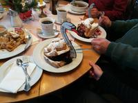 Nomen est omen:  Windbeutel vom Feinsten.