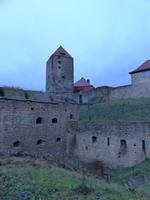 Burg Querfurt, Wehranlage