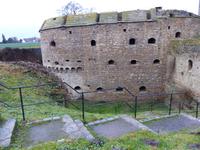 Burg Querfurt, Wehranlage