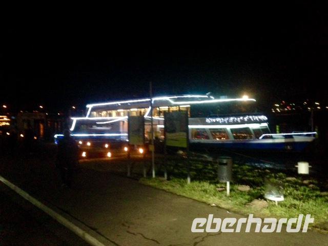 Unser Schiff in voller Beleuchtung 