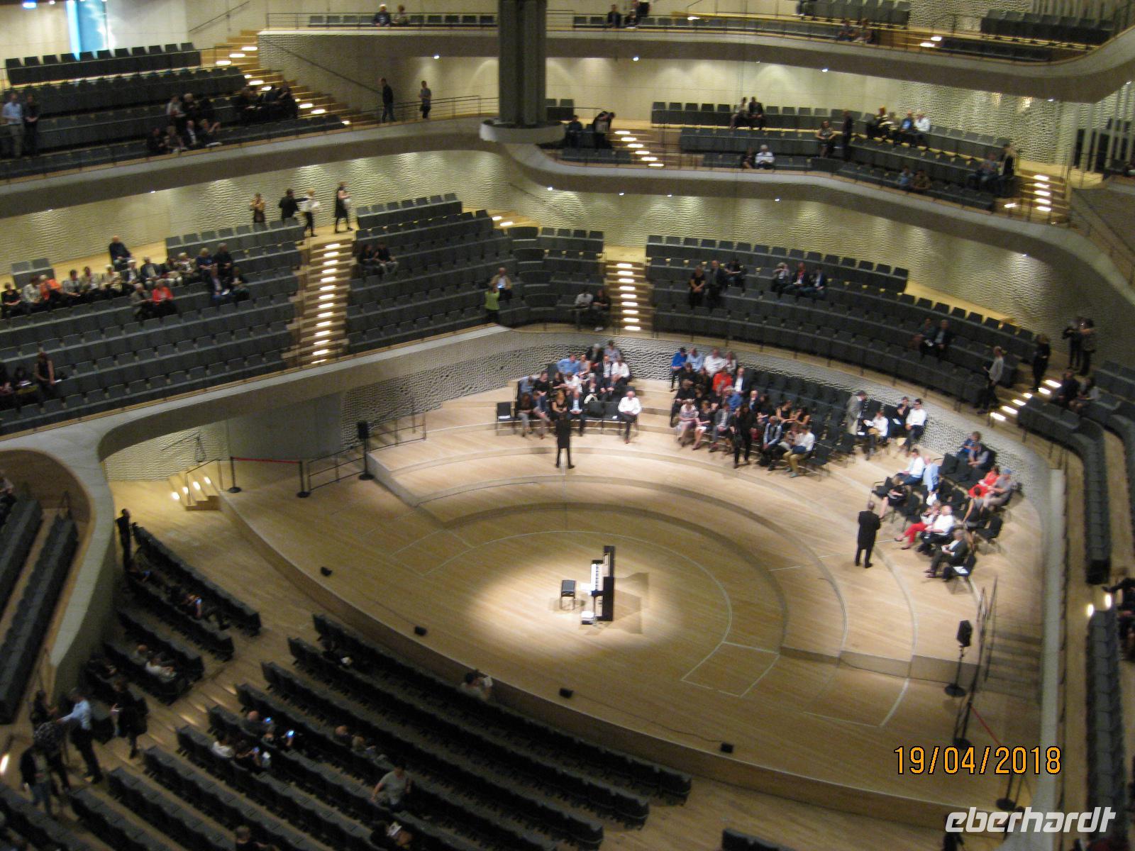 Konzertbesuch in der Elbphilharmonie - Joep Beving im Großen Saal