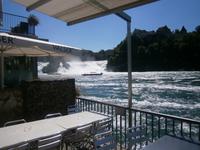 Oberhalb des Rheinfalls, das Schloss Laufen