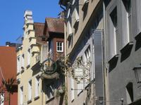 Ausleger an einer Gaststätte