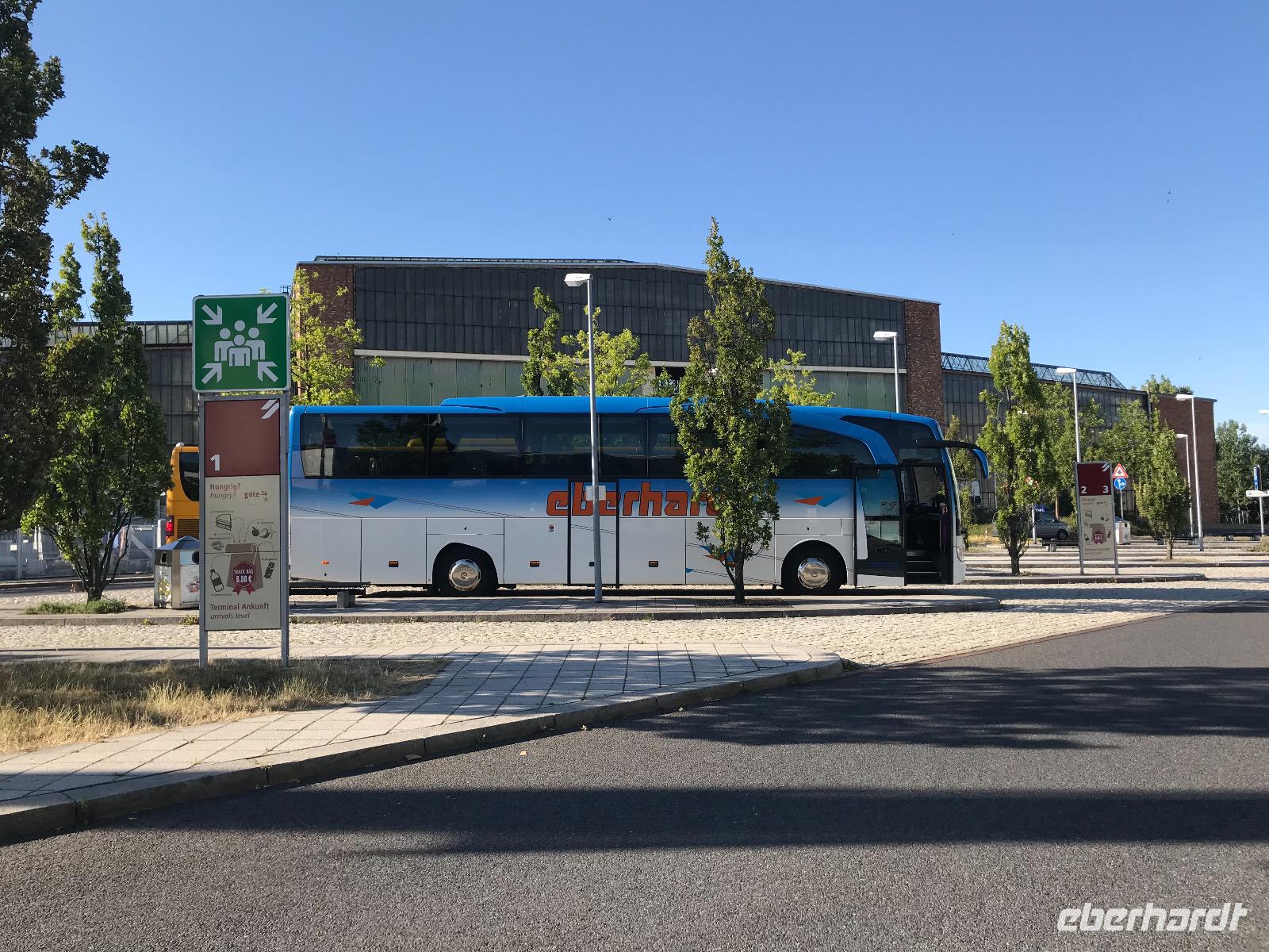 Abfahrt in Dresden mit dem Satra Eberhardt Bus
