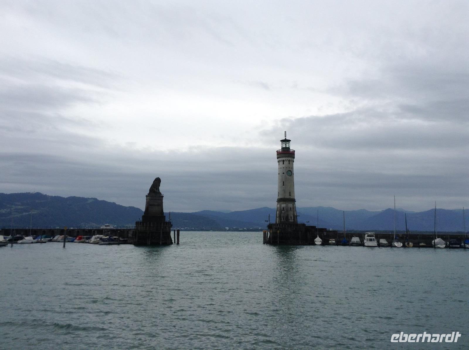 der Löwe und der Leuchtturm