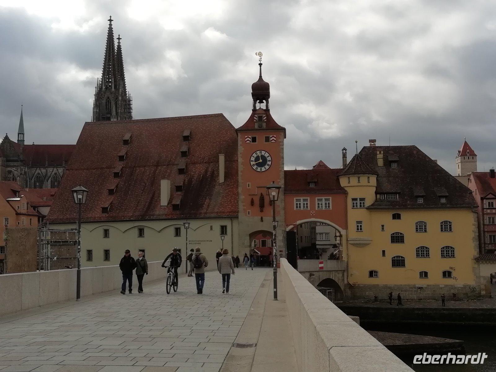 Blick zum Brückenturm und zum Salzstadel
