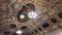 Prunkvolle Decke