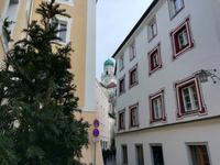 Kleine Gassen zum Dom führend.