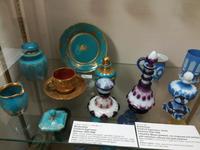 Böhmisches Glas im Biedermeierstil.