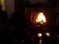 Heiligabend am Kamin.