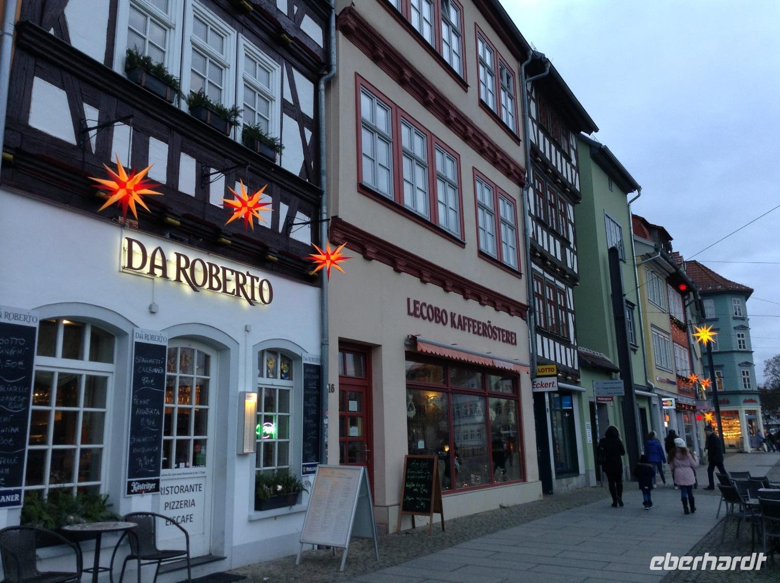 Fachwerkfassaden im weihnachtlichen Glanz