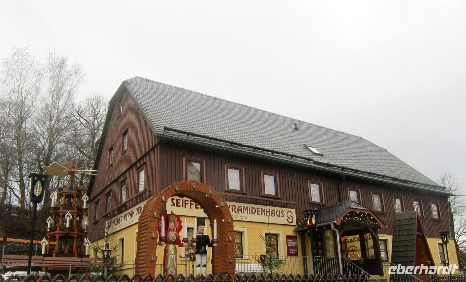 Seiffen Pyramidenhaus