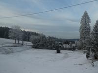 etwas Schnee direkt vor dem Ferienhotel Mühlleithen