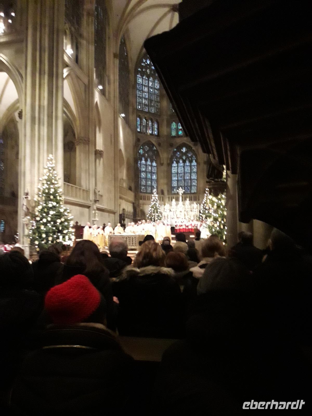 Regensburg: Weihnachtsgottesdienst im Dom