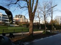 Fahrt entlang der Straße Bellvue - das Viertel der Schönen und Reichen in Hamburg