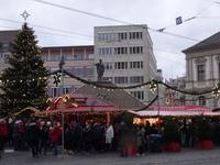 1. Augsburger Weihnachtsmarkt Augustusbrunnen