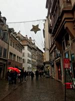 Mit wenigen Interessierten auf dem Weg nach Alt-Strassburg!