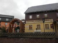 6 Seiffener Pyramidenhaus