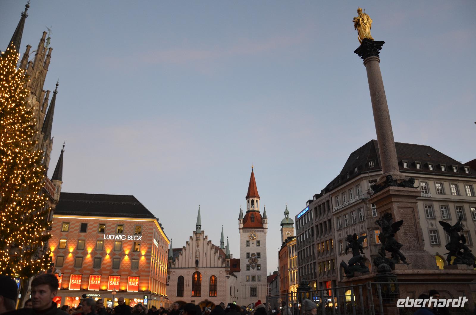 Altes Rathaus und Mariensäule