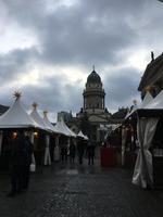 Gendarmenmarkt mit deutschem Dom