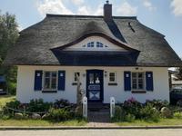 Born (typisches Darßer Haus)