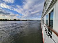 Flusskreuzfahrt mit A-ROSA FLORA • unterwegs auf der Waal