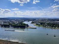 Flusskreuzfahrt mit A-ROSA FLORA • Blick auf das Deutsche Eck mit Rhein und Mosel in Koblenz
