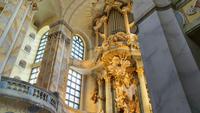 Altar und Orgel der Dresdner Frauenkirche