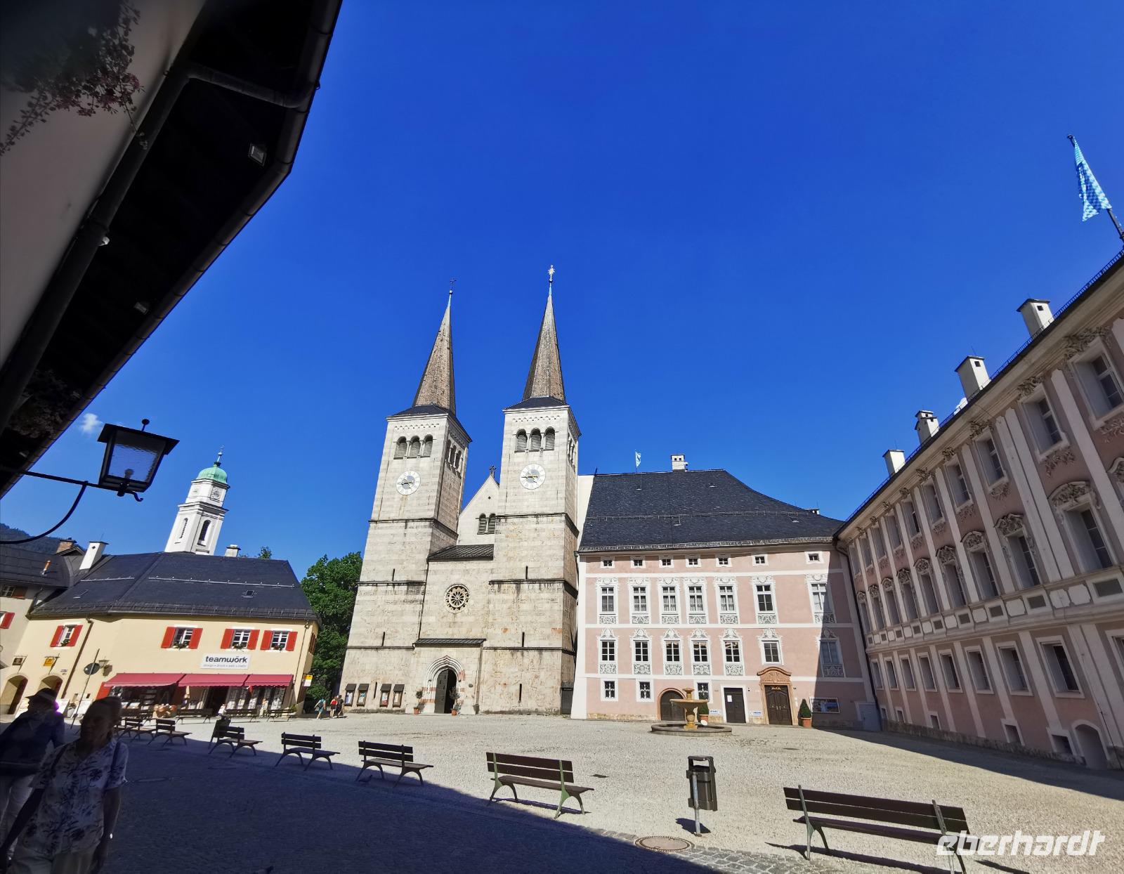 Berchtesgadener Schloß mit St. Peter und Paul