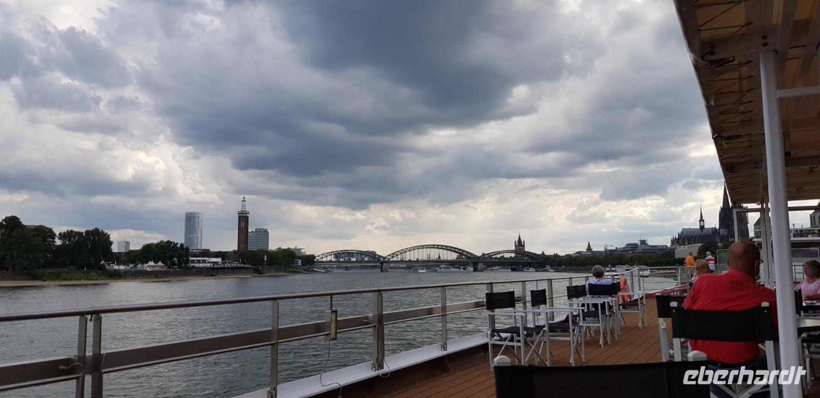 Ablegen in Köln - unsere Kreuzfahrt beginnt
