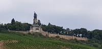 Niederwalddenkmal - hoch über dem Rhein