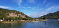 Den Rhein hinab - Burg Reichenstein