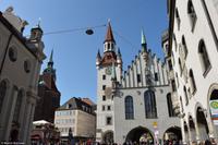 München - Am Viktualienmarkt und Marienplatz