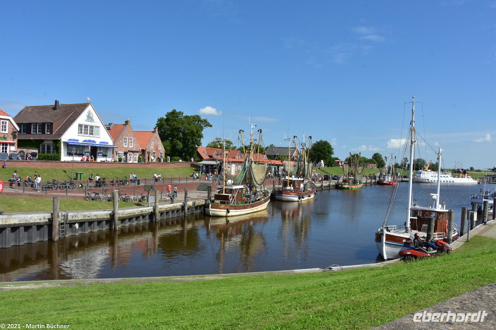 Halbinsel Krummhörn - Greetsiel - Sielhafen - Nordseeromantik mit Krabben-Kuttern