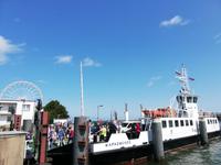 Fähre zwischen Warnemünde und Hohe Düne