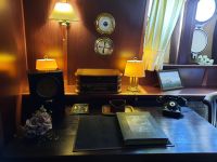 Stralsund - Besichtigung der Gorch Fock I (Kapitänssalon)