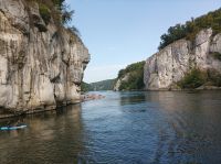 Schifffahrt von Kelheim nach  Kloster Weltenburg mit Donaudurchbruch