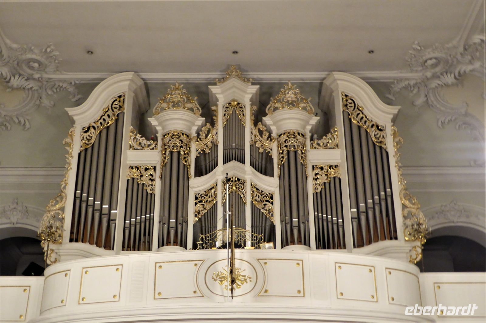 Tag 1 Abendspaziergang in Saarbrücken, Orgel in der Basilika St. Johann