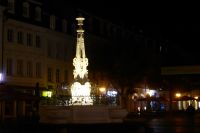 Tag 1 Abendspaziergang in Saarbrücken, barocker Marktbrunnen