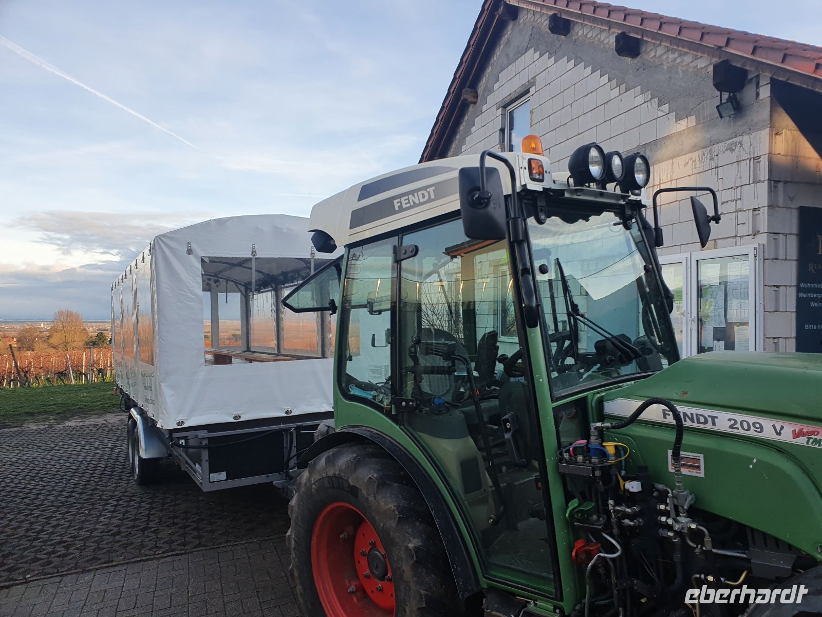 Planwagenfahrt in der Pfalz