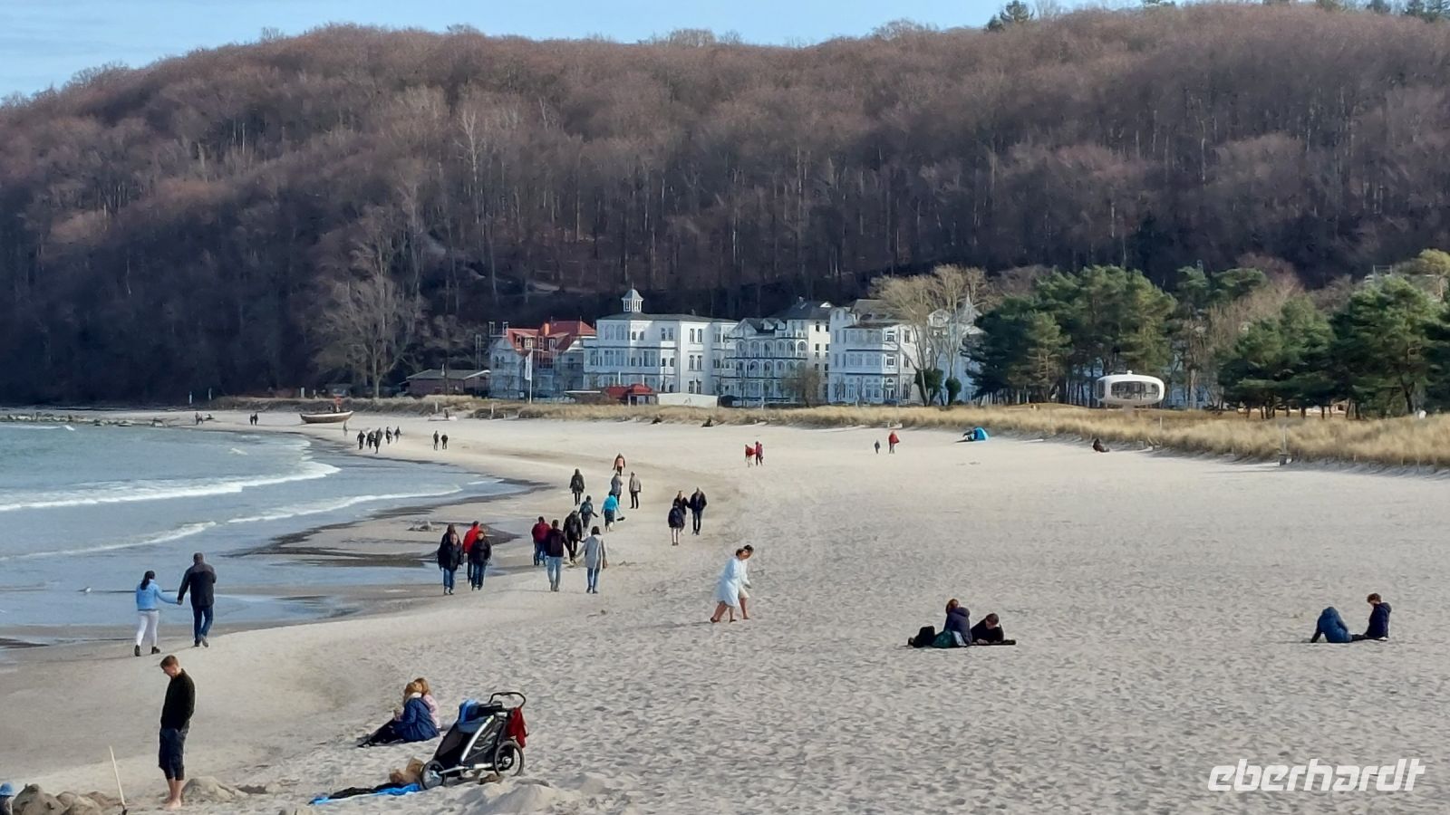 Blick auf das Standesamt und Alt-Binz