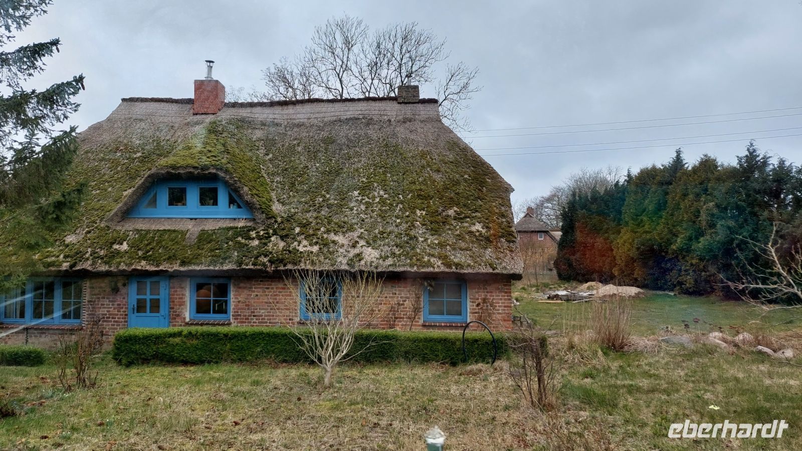 reetgedeckte Häuser