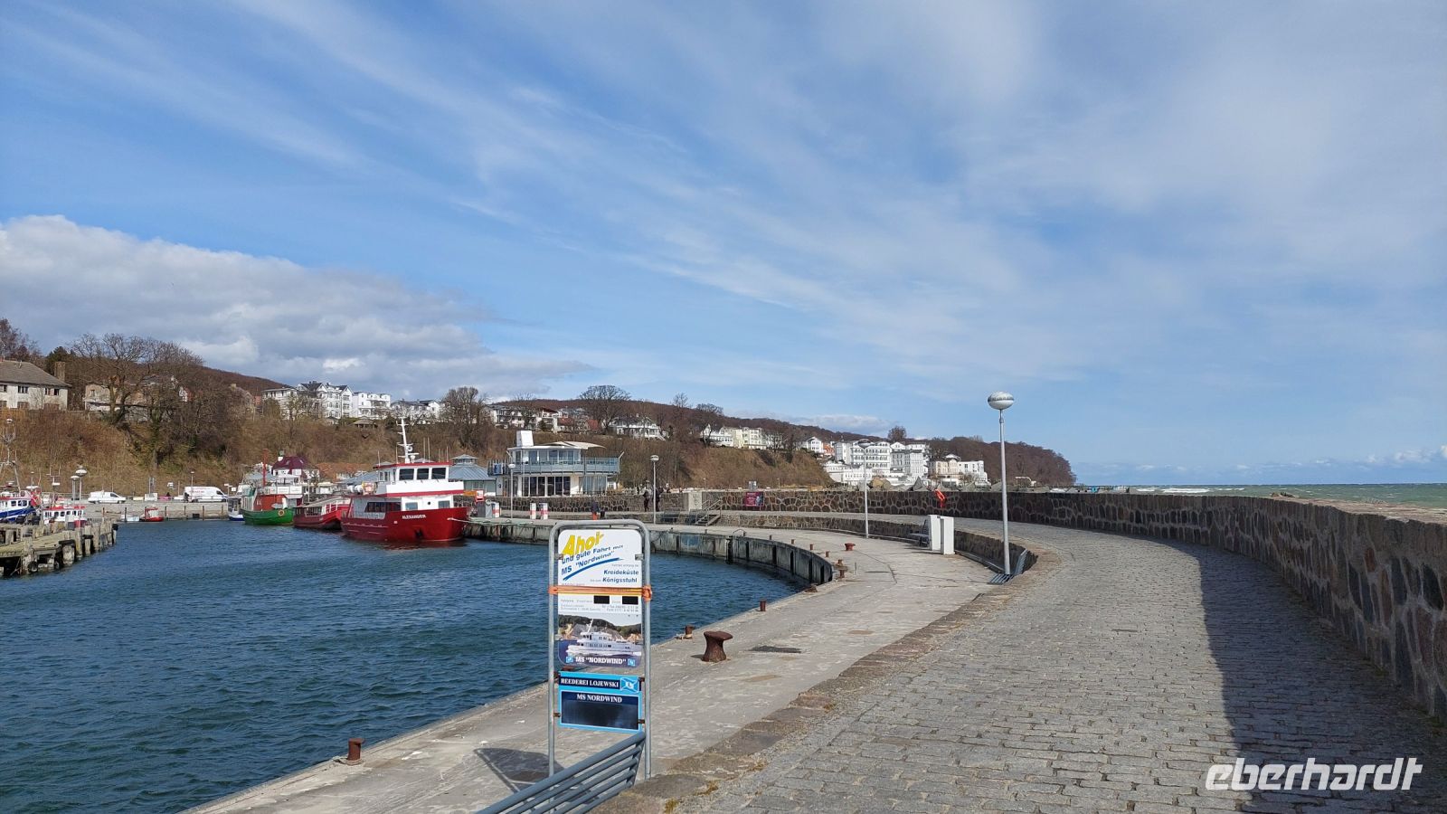 die lange Mole bis zum Molenfeuer