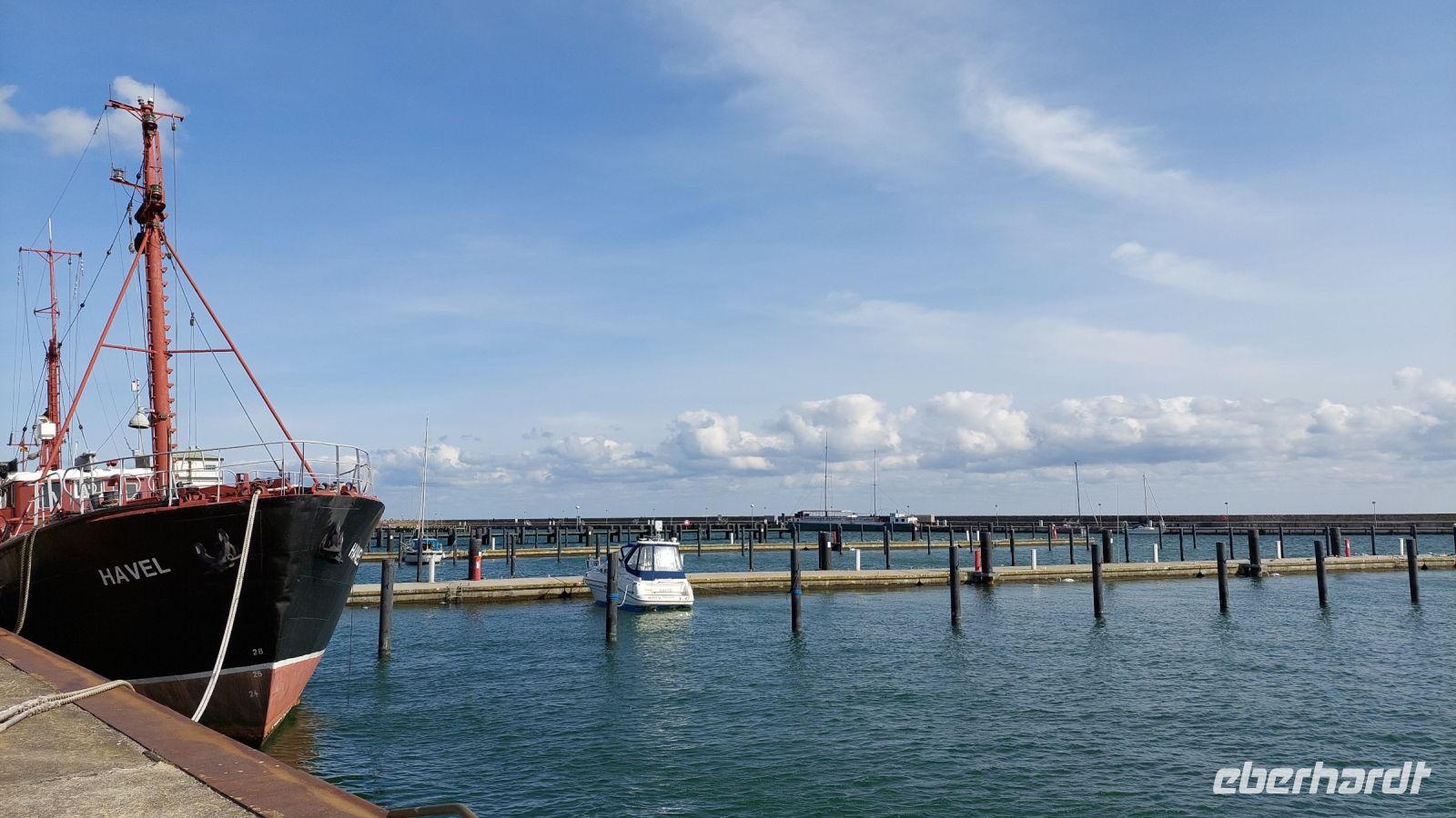 im Sommer ist eindeutig mehr los....