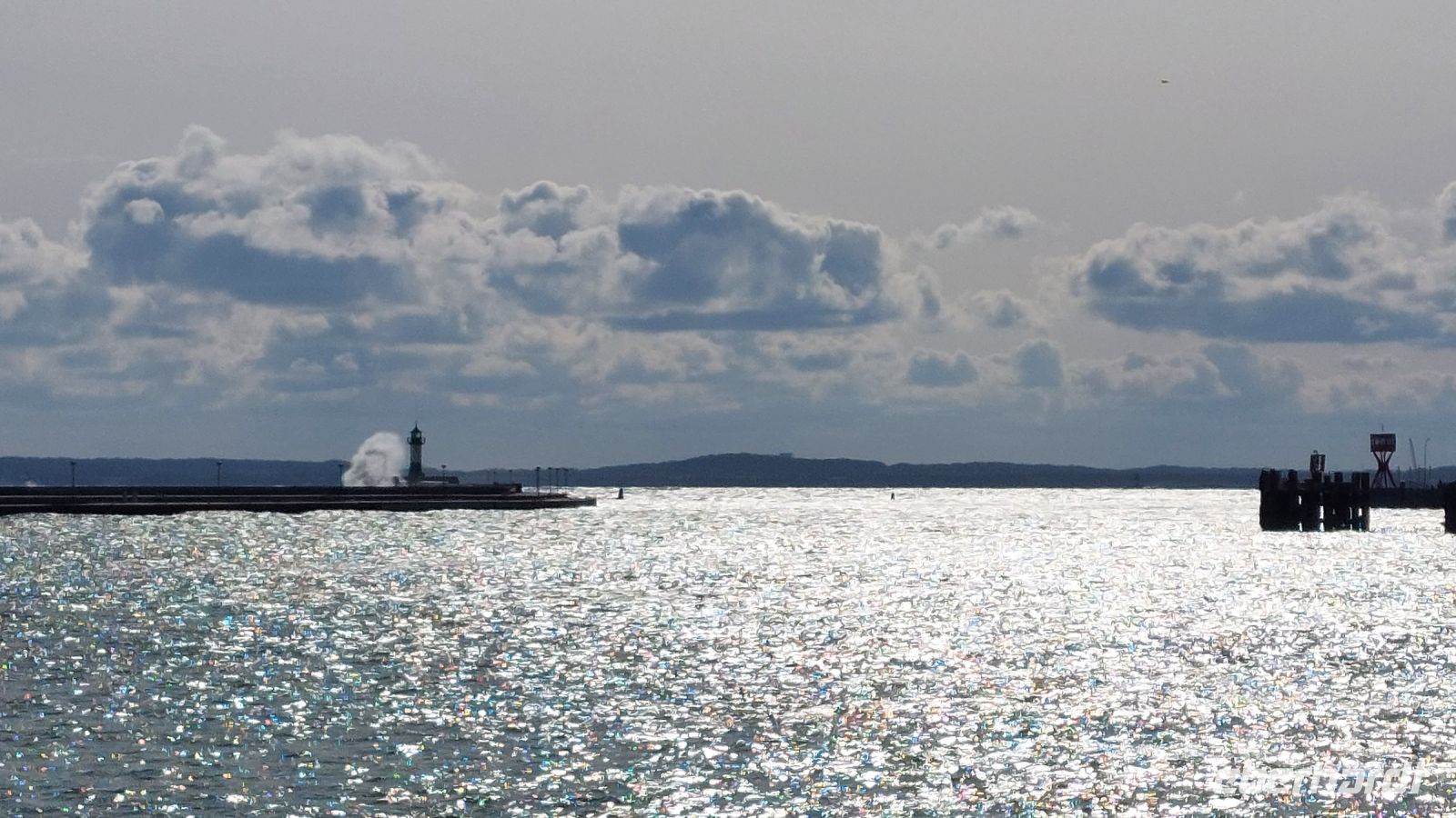 das Wasser sieht so ruhig aus....