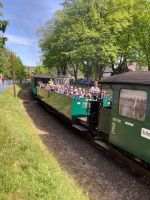 Rasender Roland - offener Wagon bei herrlichem Sonnenschein